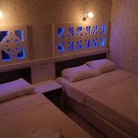 Dolphin Yunus Otel 3*