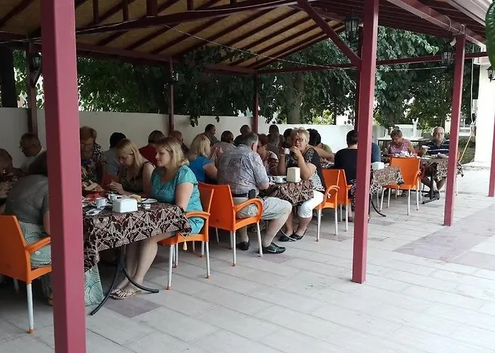 Dolphin Yunus פמוקלה