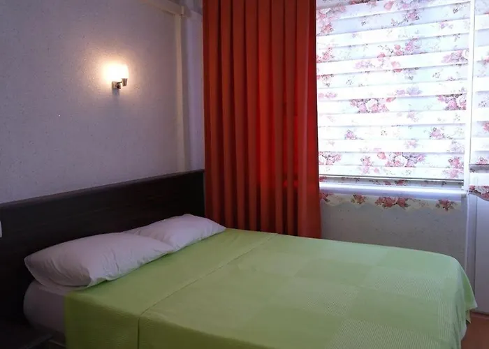 Dolphin Yunus מלון