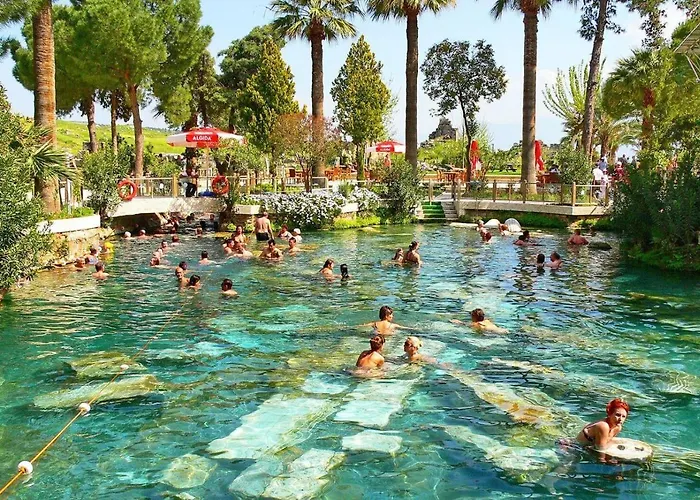 Dolphin Yunus מלון פמוקלה